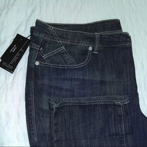 24W Rock & Republic Capri jeans